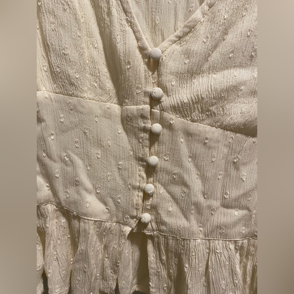 American Eagle Beige Blouse. Size- Large. - Picture 3 of 9